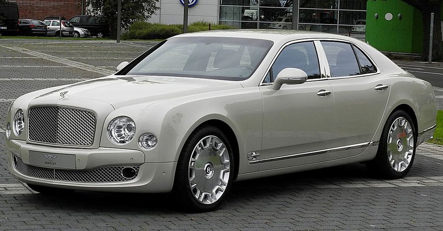 Bentley отзывает свои автомобили в России