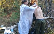 Священник из Уфы крестил добровольцев на передовой