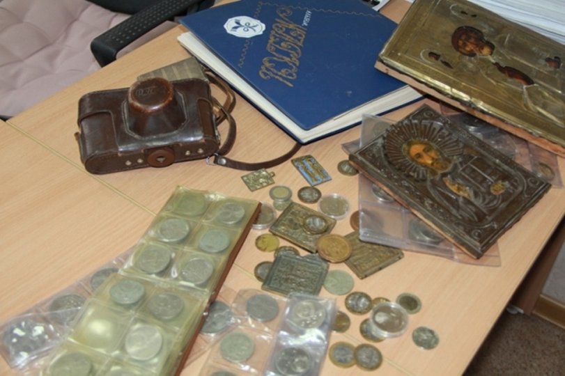 В Башкирии раскрыли кражу икон и старинных монет