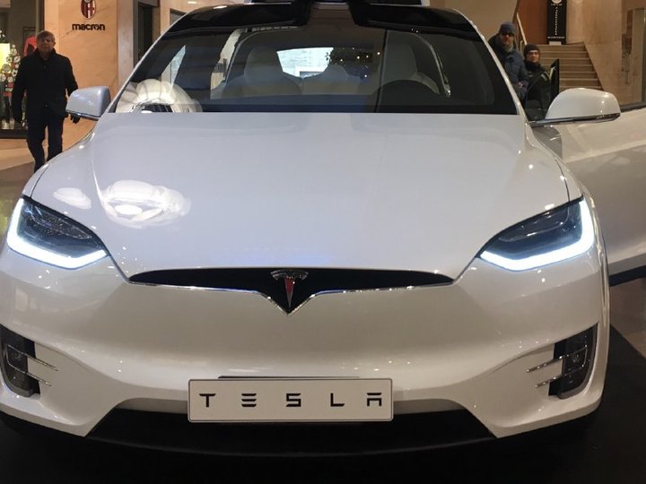 Tesla может выпустить более дешевый электрокар Model 3