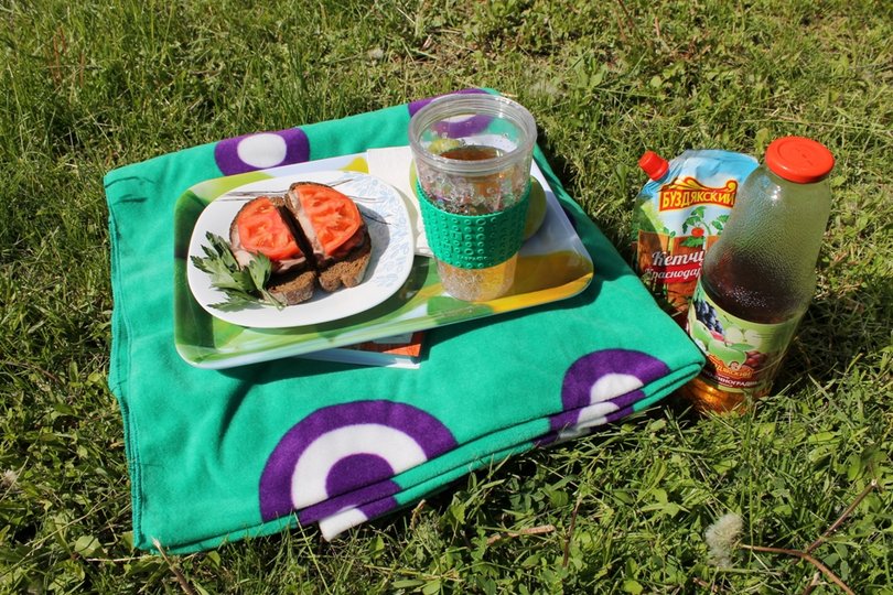 В первый же день карантина уфимцы устроили пикник в общественном парке
