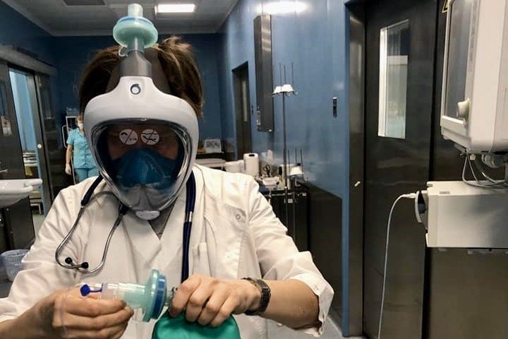 В Уфе маски для подводного плавания будут использоваться как средства индивидуальной защиты для врачей. Для переоборудования нужны помощники с 3D принтерами 
