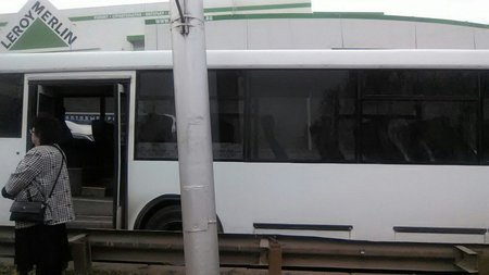 В Уфе на спуске у пассажирского автобуса отказали тормоза