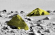 На Марсе обнаружили древние пирамиды