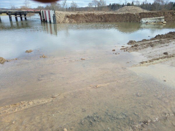 В Башкирии затопленная дорога отрезала путь к деревням