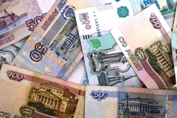 Среднемесячная зарплата башкирских чиновников составила почти 27 тысяч рублей