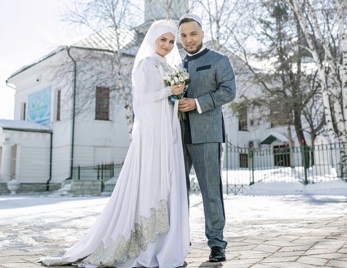 «Стала моей женой»: Мультиинструменталист из Башкирии Zainetdin сыграл свадьбу по мусульманским обычаям