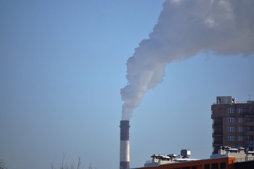 В Башкирии завод наказали за загрязнение реки и воздуха