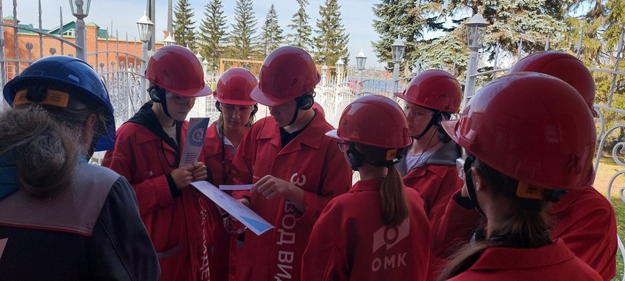 ОМК в Благовещенске помогает школьникам определиться с профессией через производственный квест