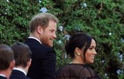 Супругу принца Гарри раскритиковали за полупрозрачное платье за 11 тысяч долларов 