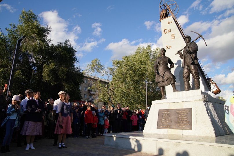 В Башкирии открыли памятник основателям Сибая