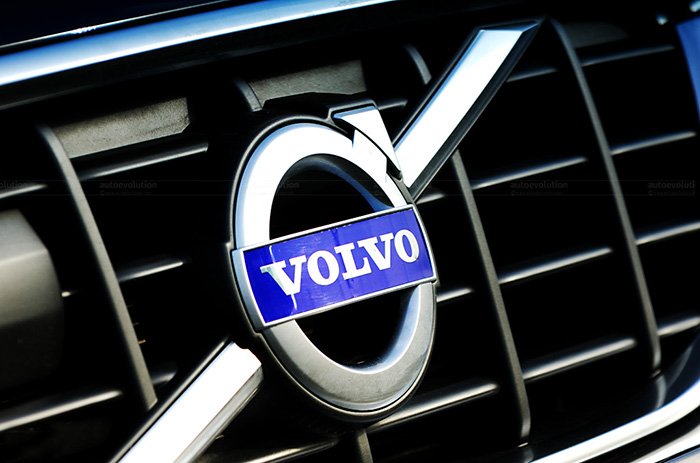 В автомобилях Volvo уменьшают максимальную скорость