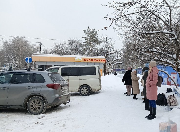 «Очень странный подарок на Рождество»: Жители Уфы рассказали, как в 19-градусный мороз полтора часа ждали междугородный автобус