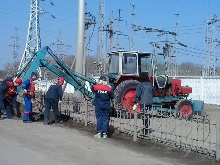 В Уфе на выезде из Инорса из-за ремонта трубы образовался затор