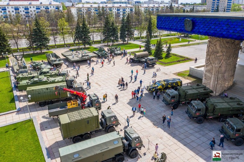 В Уфе открылась выставка статического показа военной техники