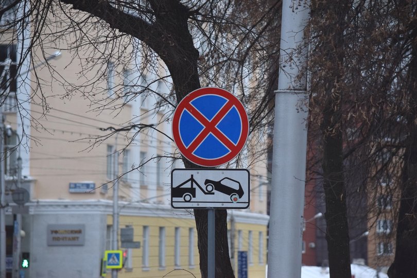 В Башкирии установят и заменят более 7 300 дорожных знаков