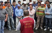 Сотрудника УФМС по РБ наказали за неплановую проверку строителей