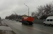 В Уфе коммунальщики приступили к мытью асфальта и бордюров