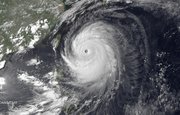 В Японии из-за тайфуна эвакуируют жителей префектуры Окинава
