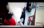 В Башкирии парень распылил огнетушитель в лицо девушке
