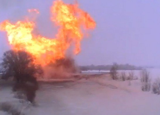 Трасса Оренбург — Уфа перекрыта из-за крупного пожара на газопроводе