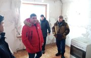 Министр ЖКХ Башкирии посетил аварийный дом в Давлеканово 