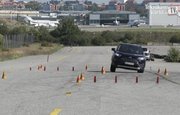 Кроссовер Toyota RAV4 последнего поколения провалил «лосиный тест»