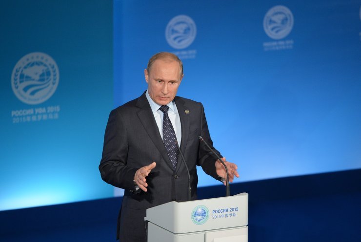 Владимир Путин: Киев ведёт себя странно