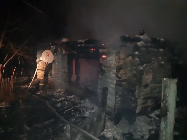 Жительница Башкирии погибла в ночном пожаре в собственном доме