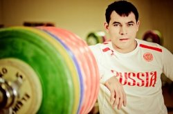 Ринат Киреев завоевал «серебро» на чемпионате России по тяжелой атлетике