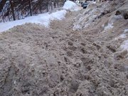 В Уфе проверят законность складирования грязного снега на улицах