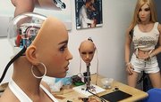 Секс-роботов хотят научить отказывать человеку