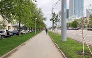 На проспекте Октября в Уфе обновляют тротуар