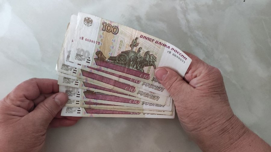 Пенсионерка из Башкирии захотела помочь иностранцу и лишилась 60 тысяч рублей
