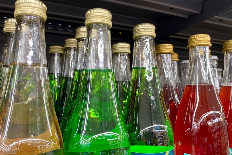 Китаец за десять минут выпил бутылку Coca-Cola и умер: Чем опасны газированные напитки