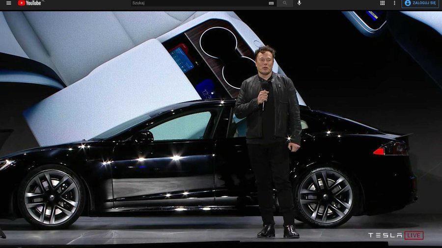 Компания Tesla представила суперкар мощностью 1 020 лошадиных сил