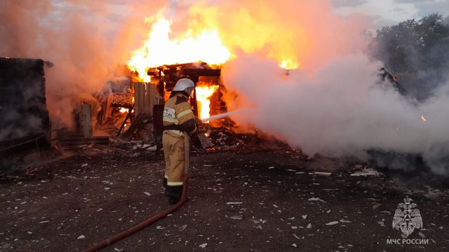 В страшном пожаре в Башкирии погибли четыре человека, в том числе ребенок